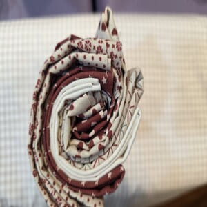 Paquete de 7 telas en granates flores, corazones, estrellitas, natural, lunares..... - Imagen 2