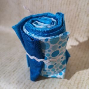 Paquete de 4 telas con motivos en azules