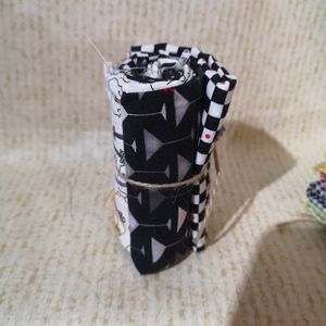 Paquete de 4 telas en blancos y negros