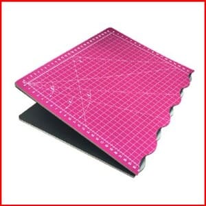 Base de corte plegable de color Magenta.60x45 cm
