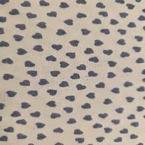 Tela country de corazones azules sobre claro