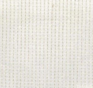 Tela  japonesa blanca con rayitas. Diamond textiles
