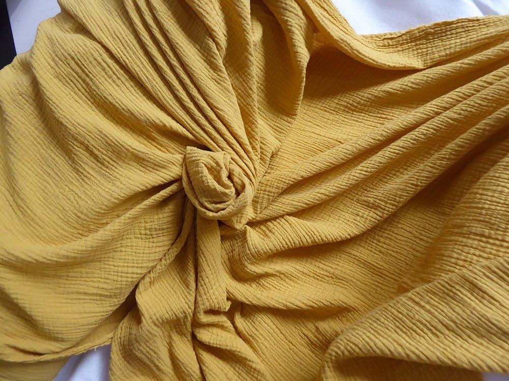 Gasa doble de color mostaza