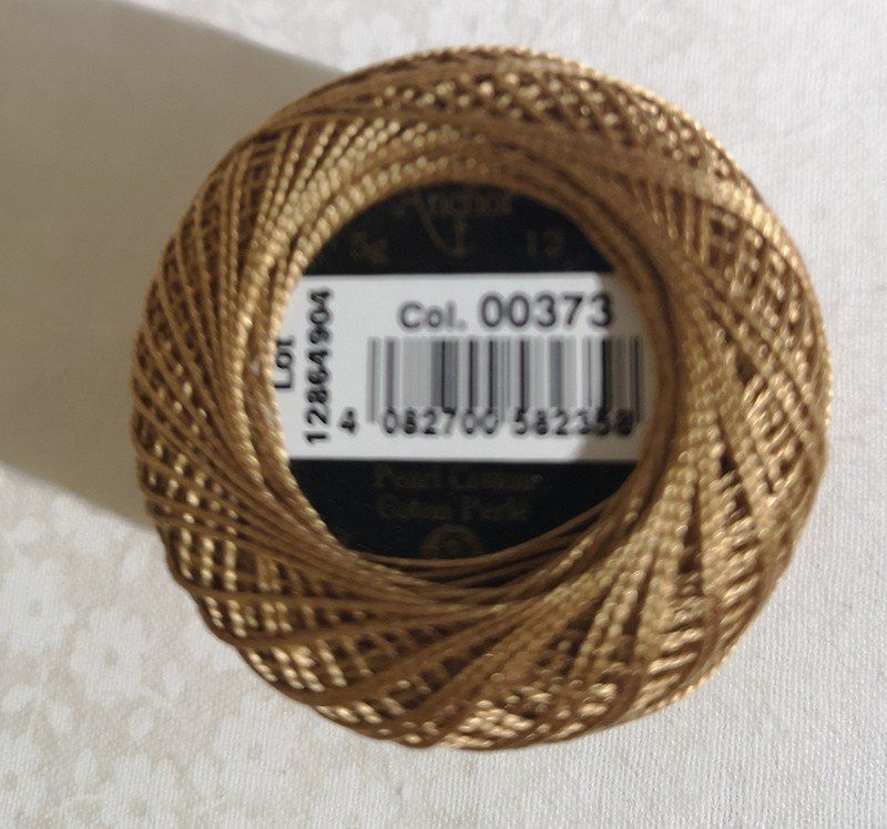 Hilo color camel tipo perle ANCHOR