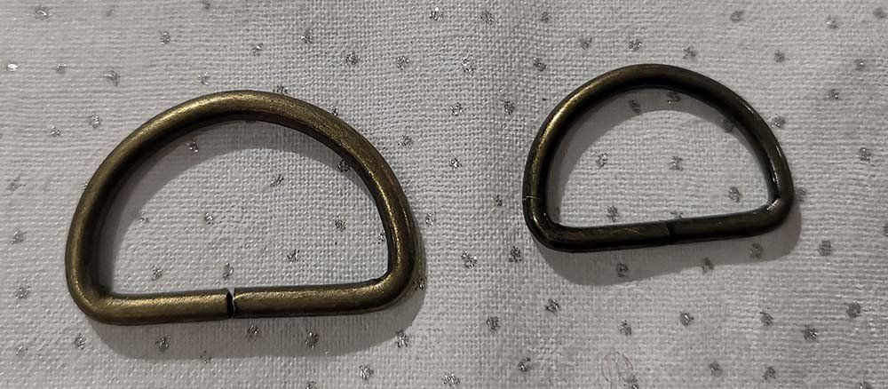 2 Cierres con forma D en oro viejo a granel 25 mm