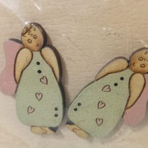 Botones de 2 angeles de madera vestidos de azul