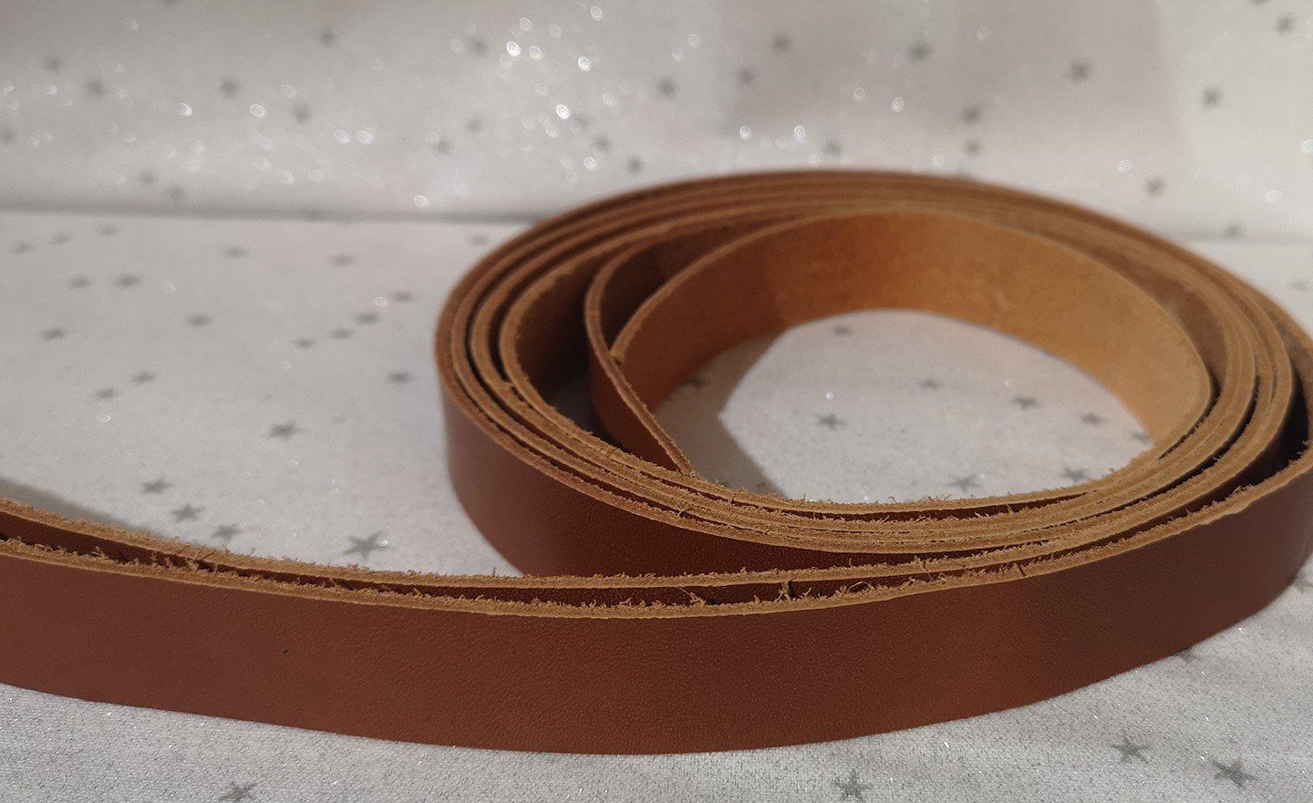 2 asas de bolso de 2 cm color cuero (60 cm largo )