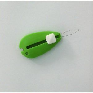 Enhebrador-Cortahilos verde IDEAS