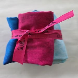 Rollo de marmoleados en fucsia y azules de Quilting treasures