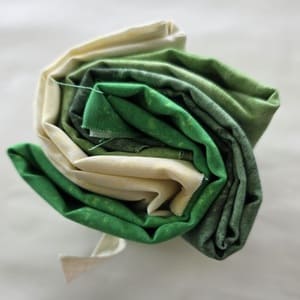 Rollo de marmoleados en verdes de Quilting treasures